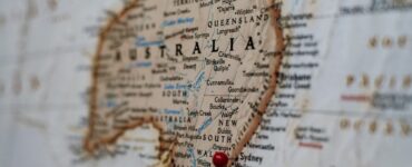 how much does it cost to move to Australia