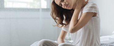 neck pain when breathing deeply