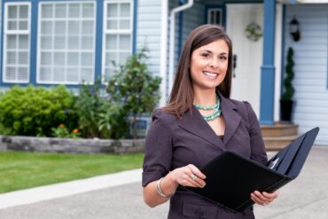 real estate assistant jobs