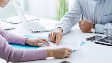 insurance specialist jobs