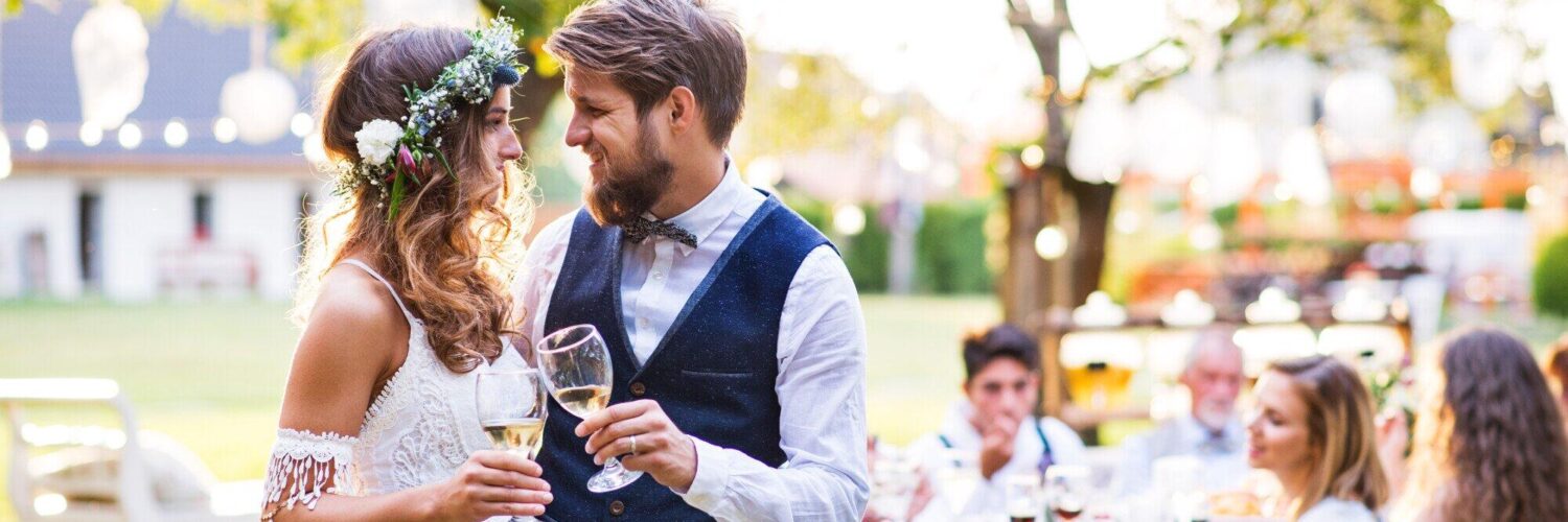 outdoor wedding ideas on a budget